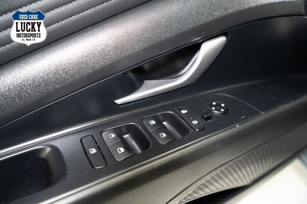 2021 Hyundai Elantra Image 38