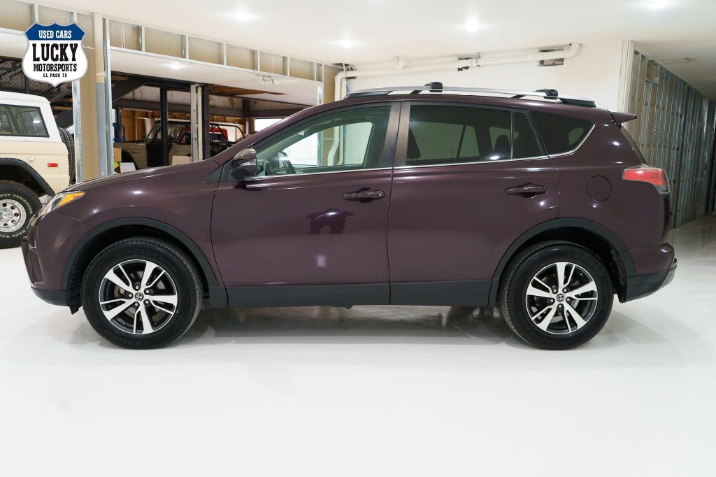2017 Toyota Rav4 Image 5