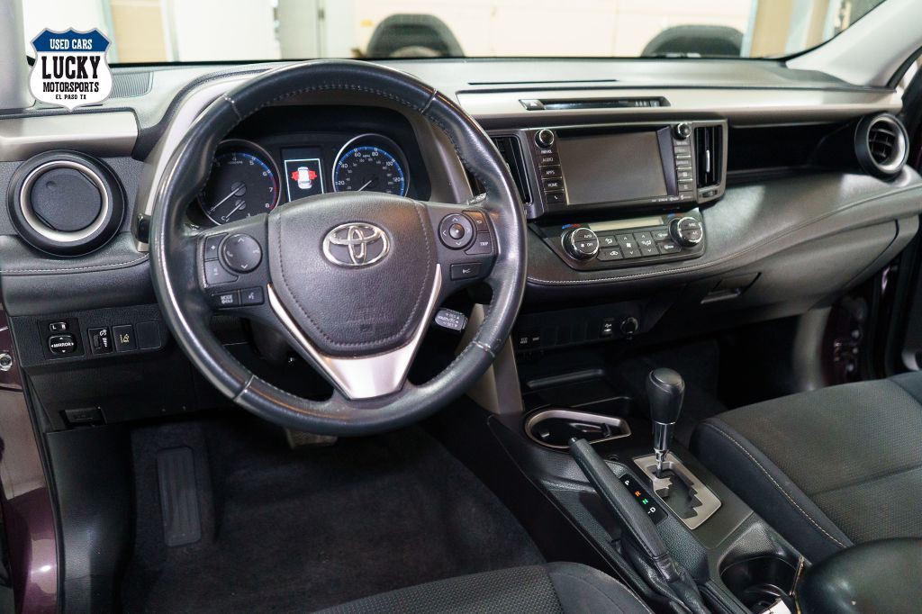 2017 Toyota Rav4 Image 11