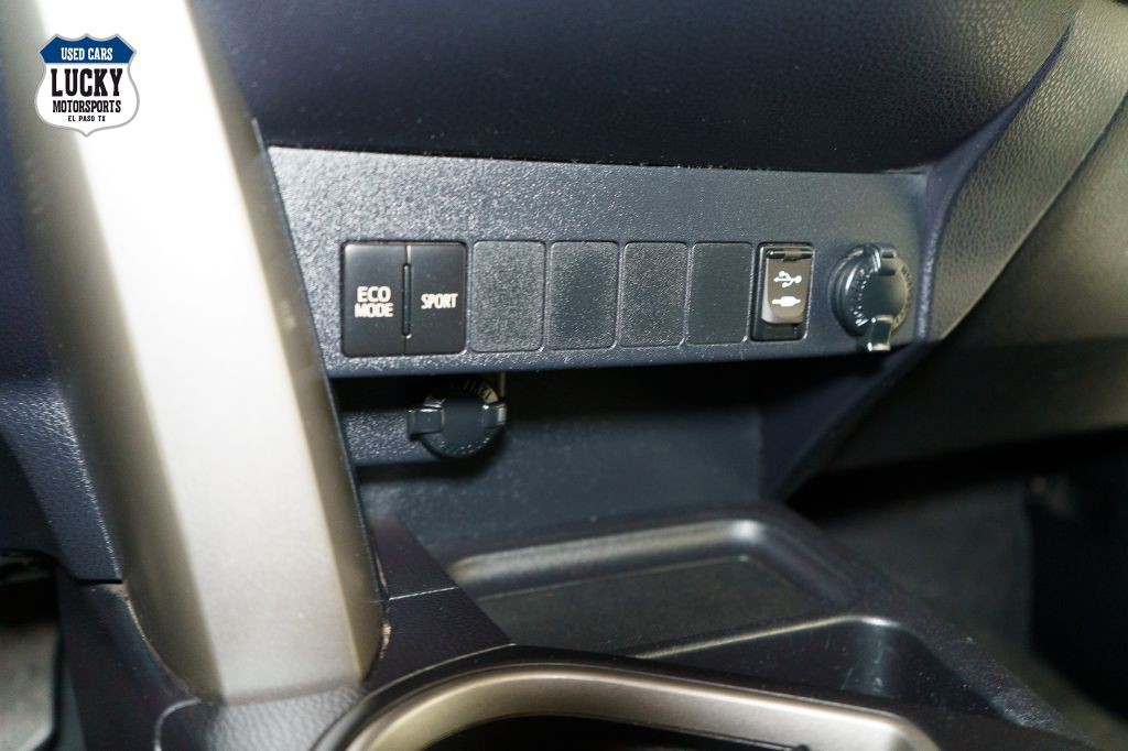 2017 Toyota Rav4 Image 17