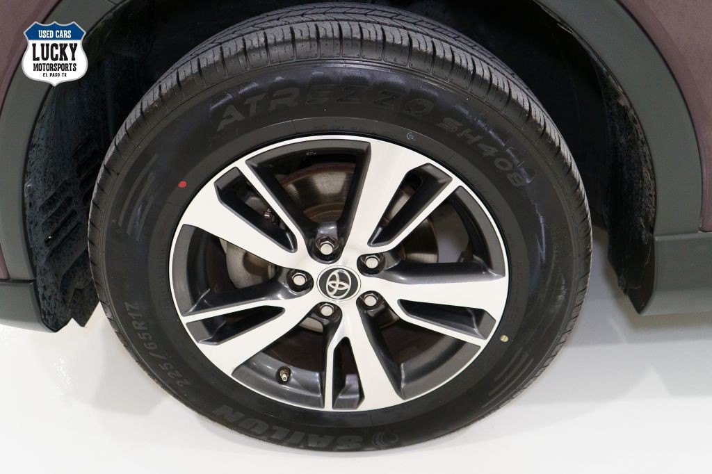 2017 Toyota Rav4 Image 39