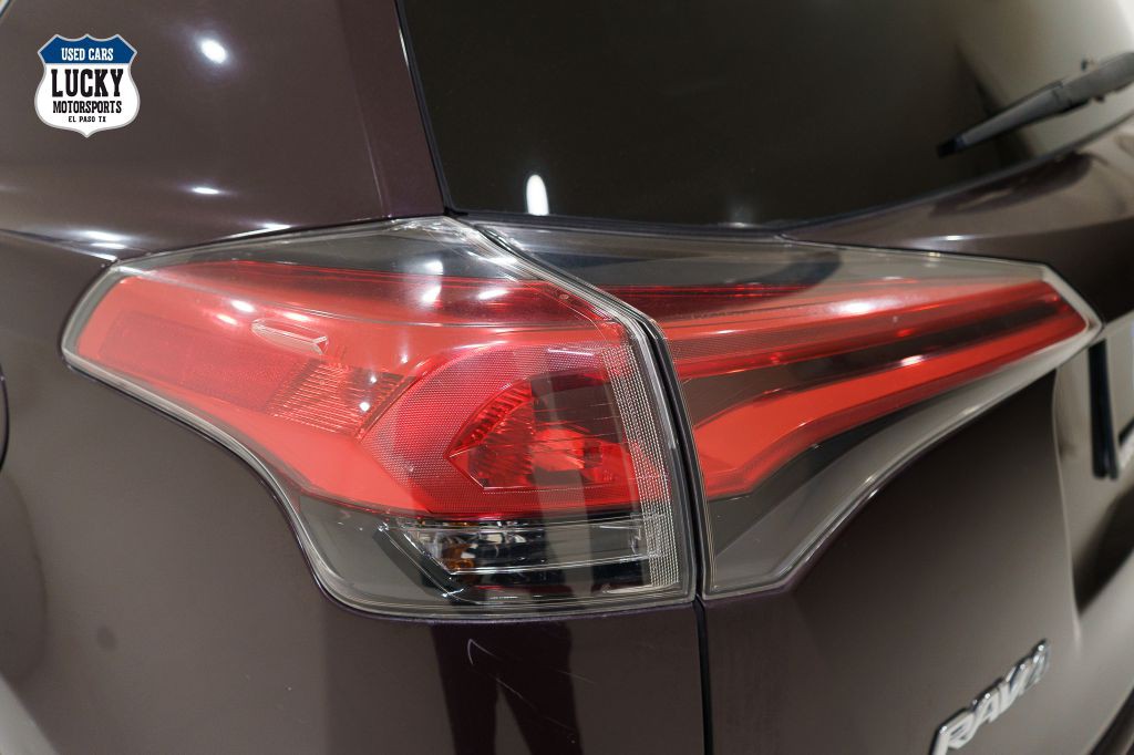 2017 Toyota Rav4 Image 41
