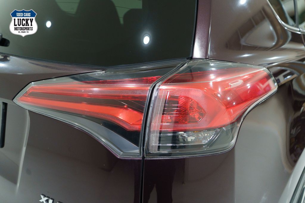2017 Toyota Rav4 Image 42