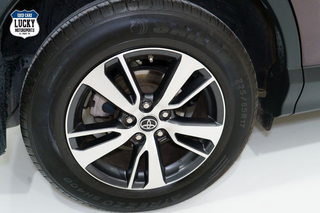 2017 Toyota Rav4 Image 43