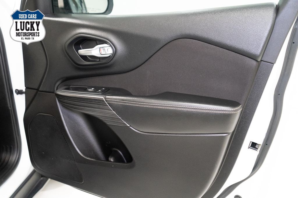 2015 Jeep Cherokee Image 20