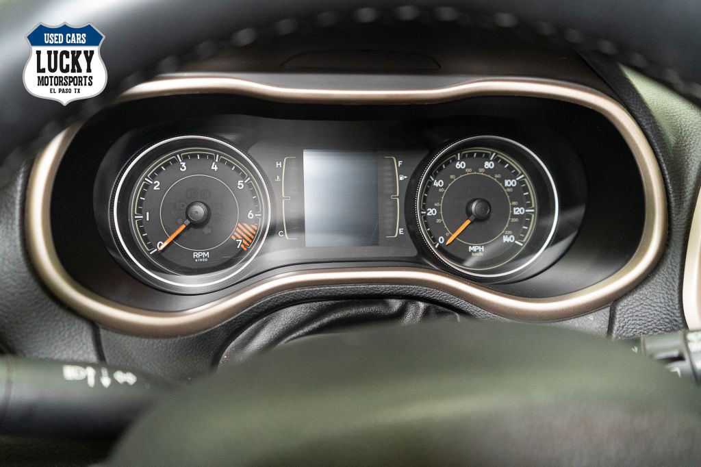 2015 Jeep Cherokee Image 33