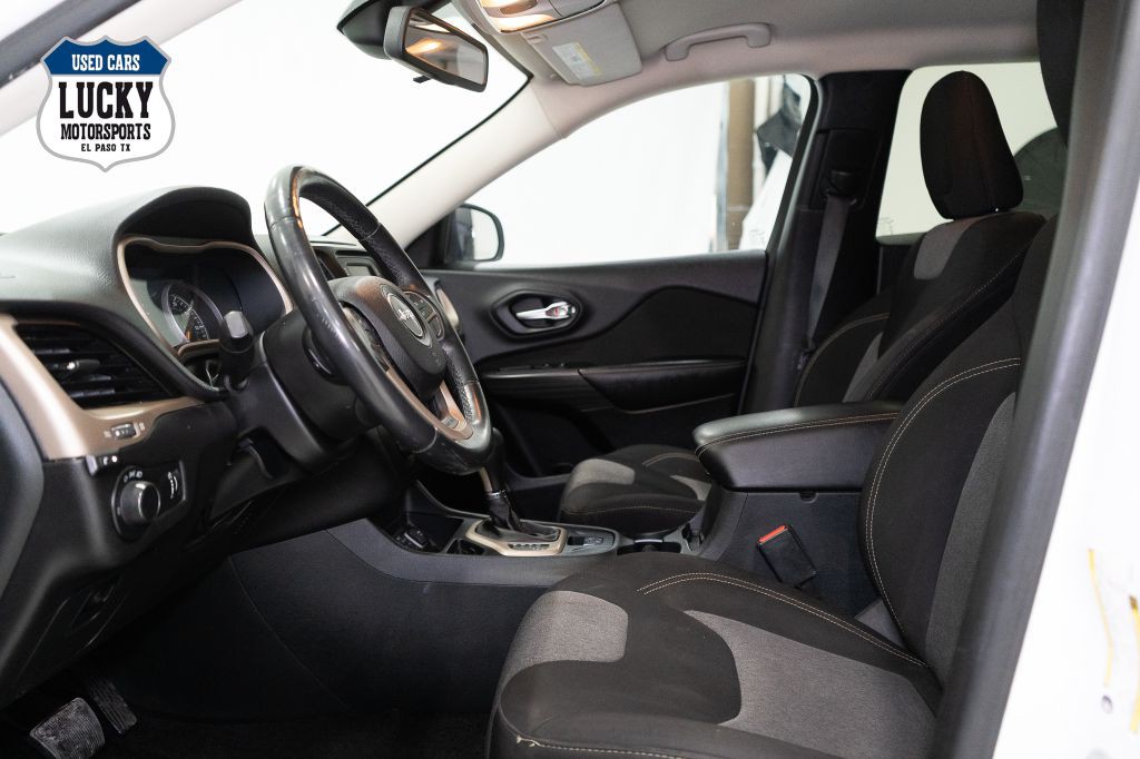 2015 Jeep Cherokee Image 40