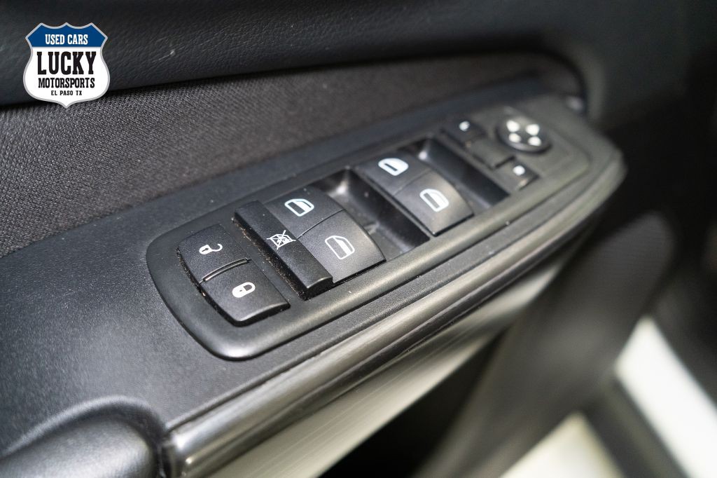 2015 Jeep Cherokee Image 41