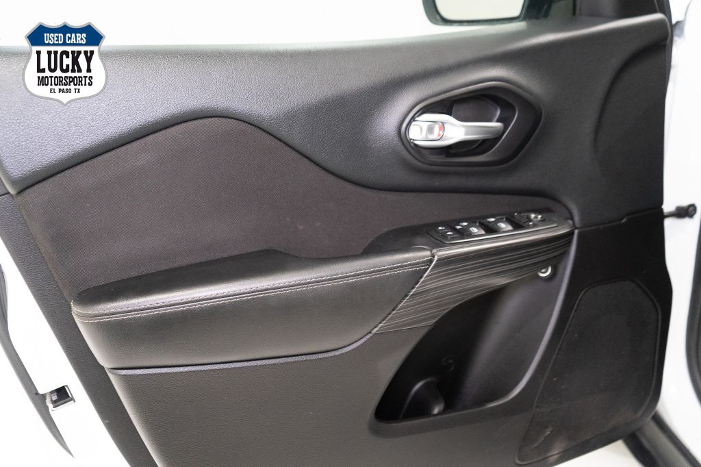 2015 Jeep Cherokee Image 42