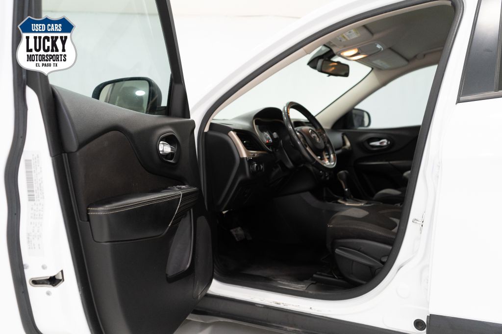 2015 Jeep Cherokee Image 43