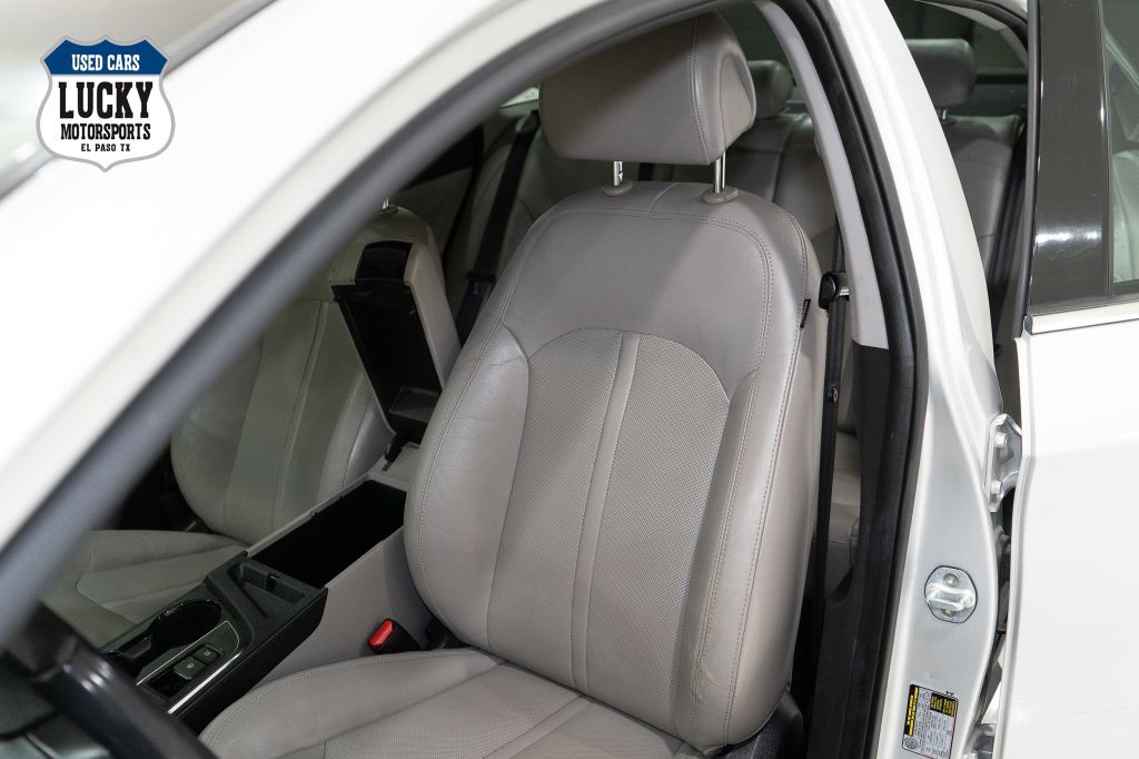 2017 Hyundai Sonata Image 24