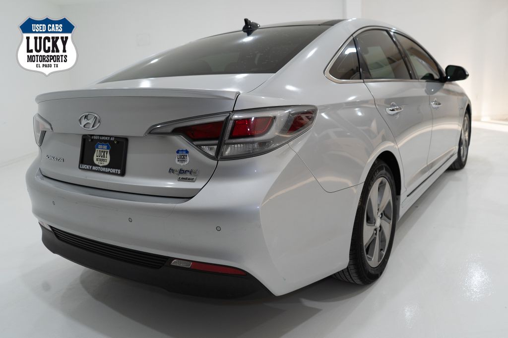 2017 Hyundai Sonata Image 8
