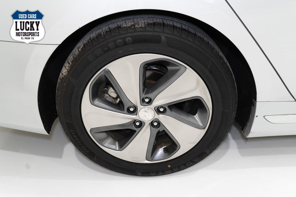 2017 Hyundai Sonata Image 11