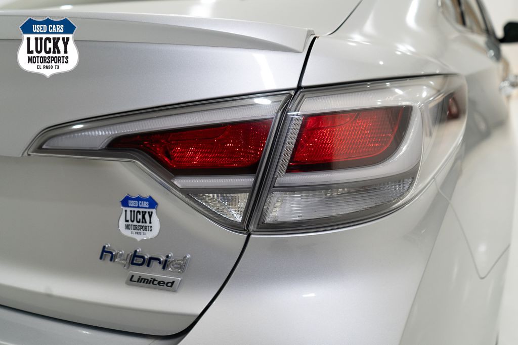 2017 Hyundai Sonata Image 12