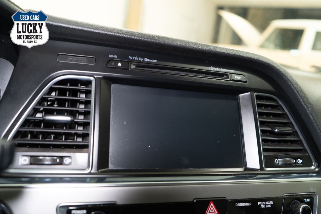 2017 Hyundai Sonata Image 34