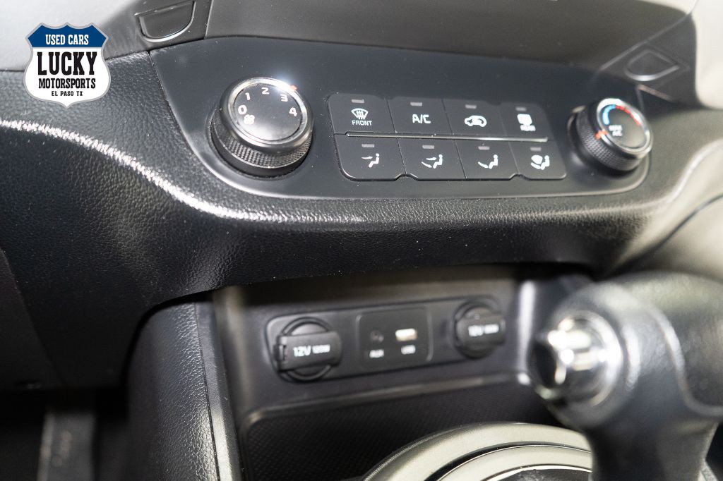 2016 Kia Sportage Image 28