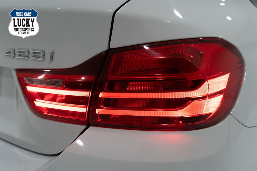 2016 BMW 4 Series Image 17