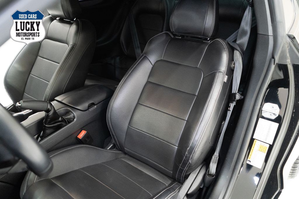 2022 Ford Mustang Image 10