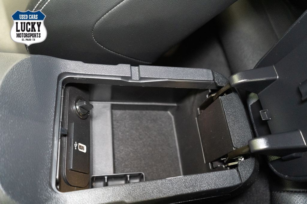 2022 Ford Mustang Image 19