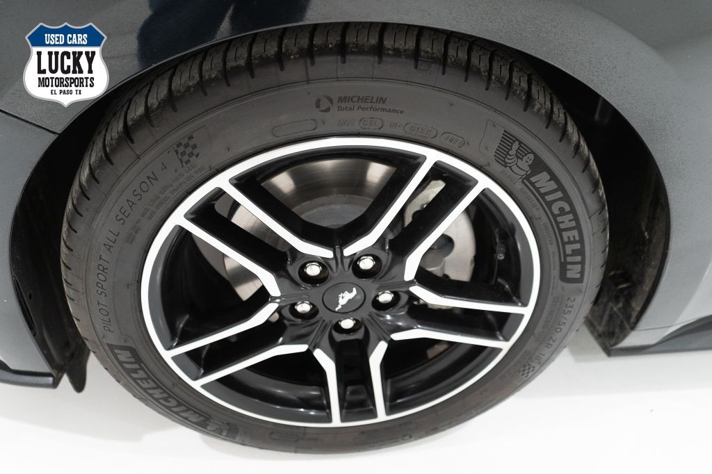 2022 Ford Mustang Image 28