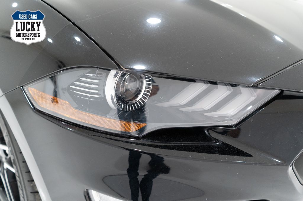 2022 Ford Mustang Image 32