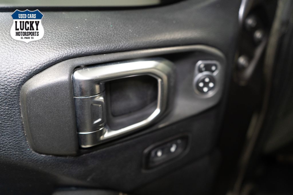 2018 Jeep Wrangler Unlimited Image 25