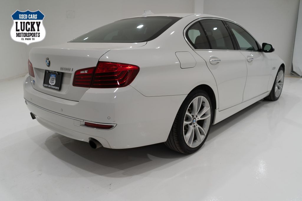 2015 BMW 5 Series Image 8