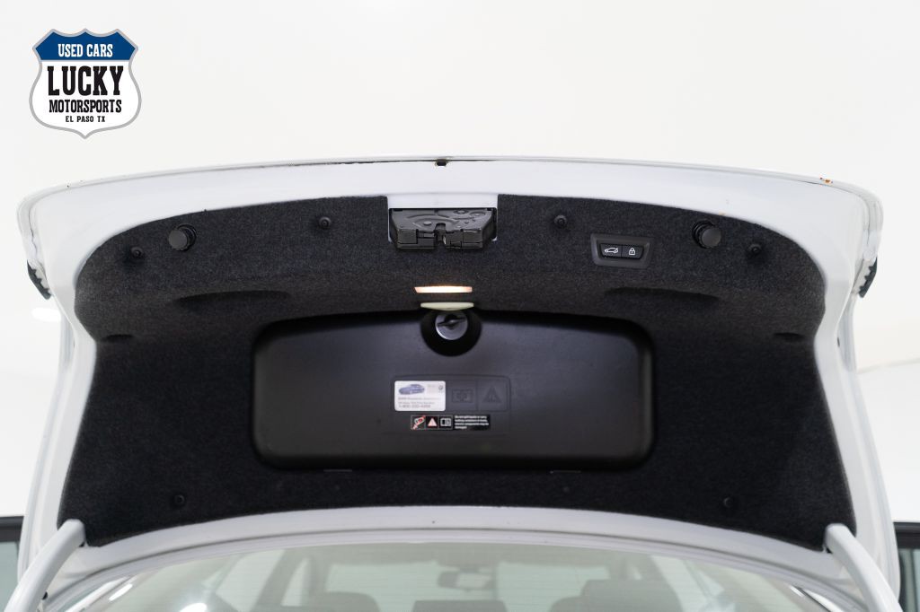 2015 BMW 5 Series Image 17