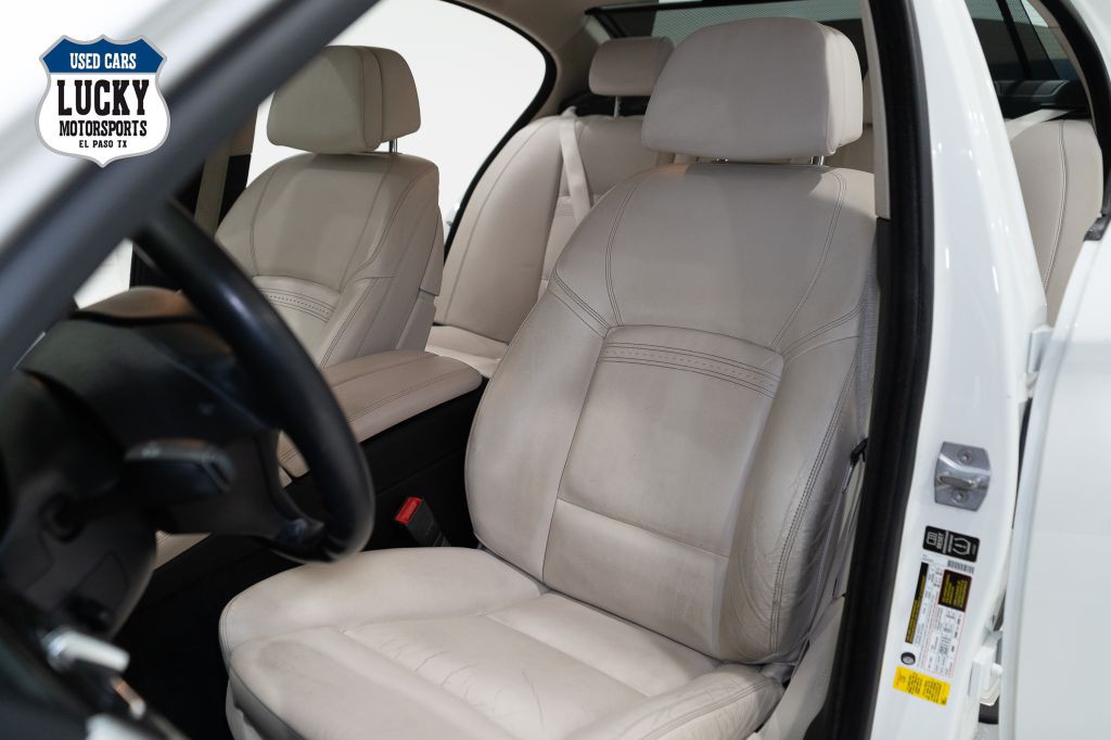 2015 BMW 5 Series Image 28