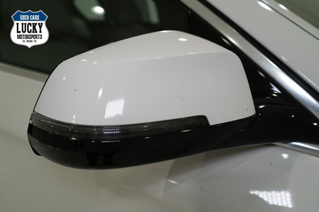 2015 BMW 5 Series Image 41