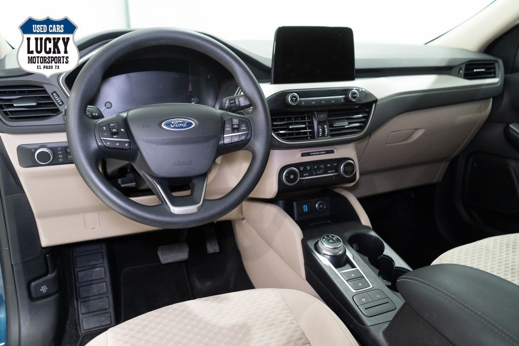 2020 Ford Escape Image 24
