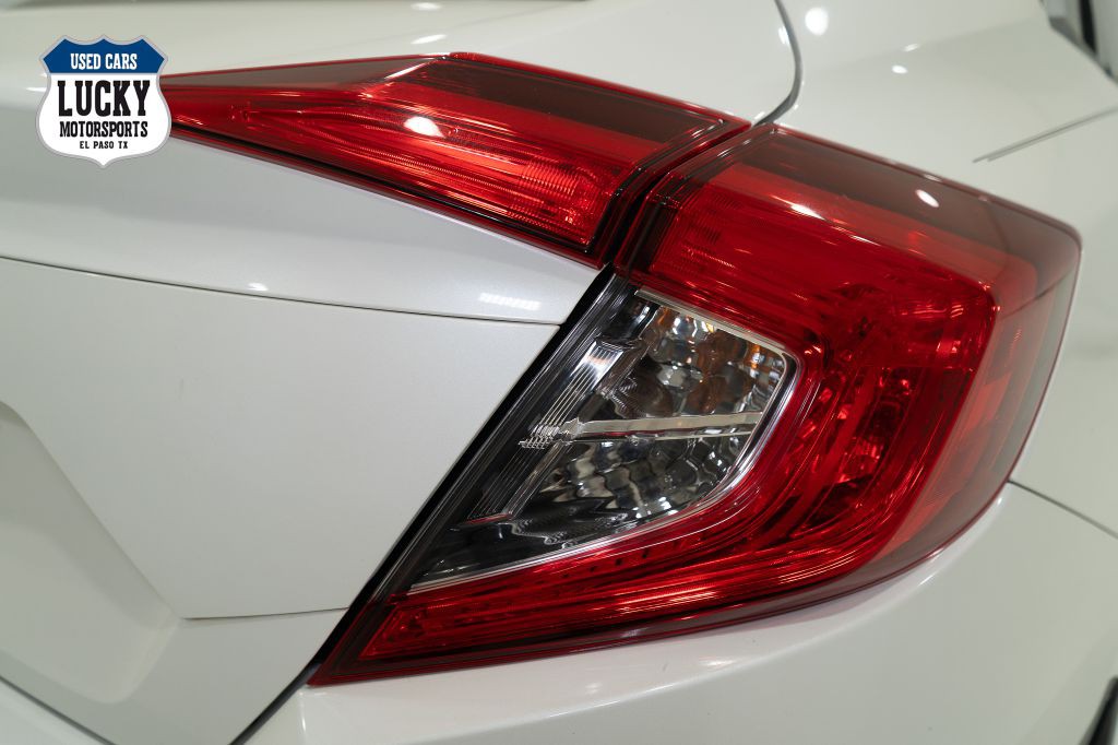 2018 Honda Civic Image 26