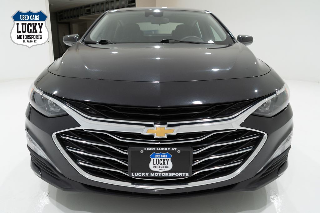2023 Chevrolet Malibu Image 3