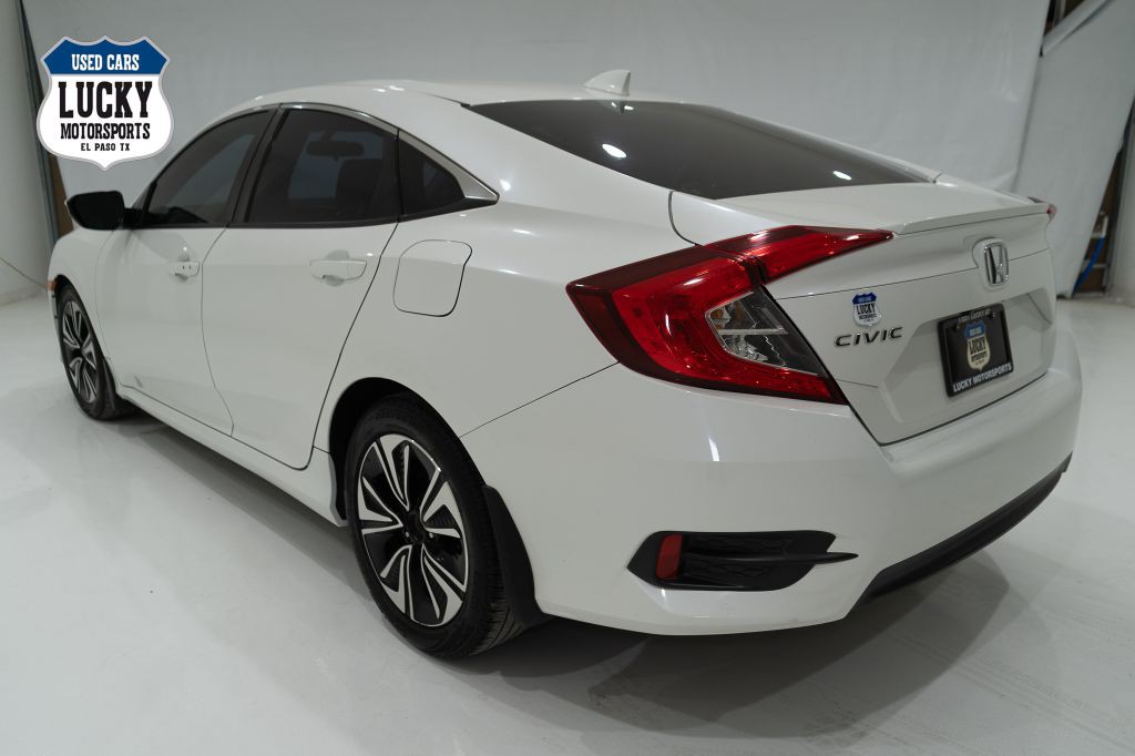 2017 Honda Civic Image 6
