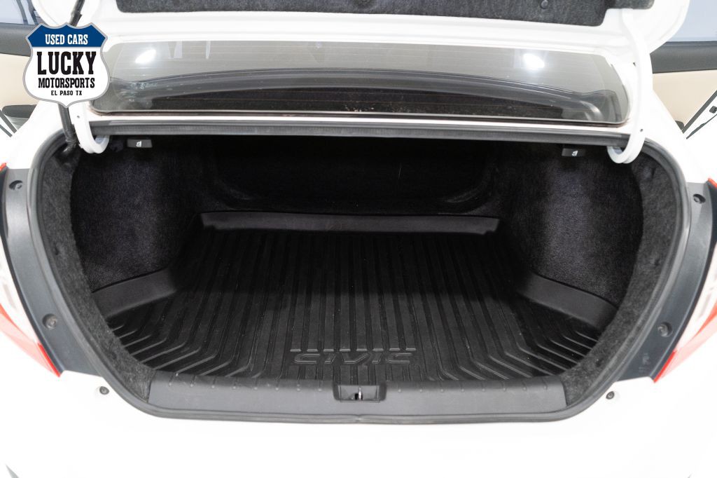 2017 Honda Civic Image 18