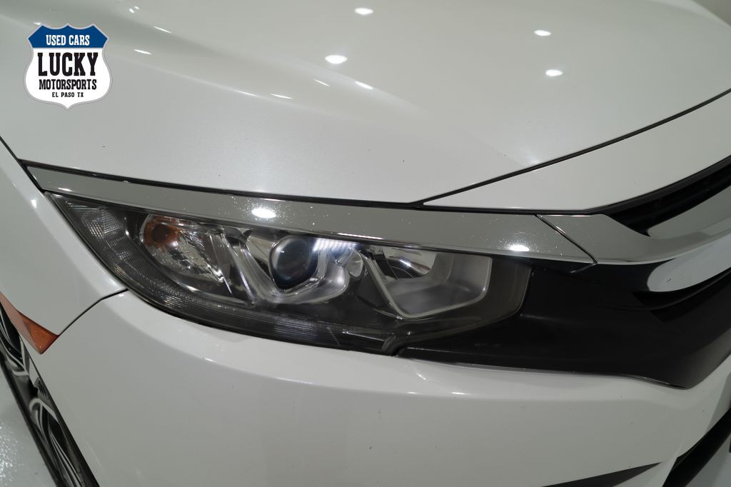 2017 Honda Civic Image 38