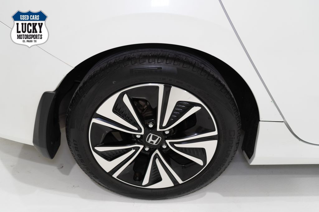 2017 Honda Civic Image 42