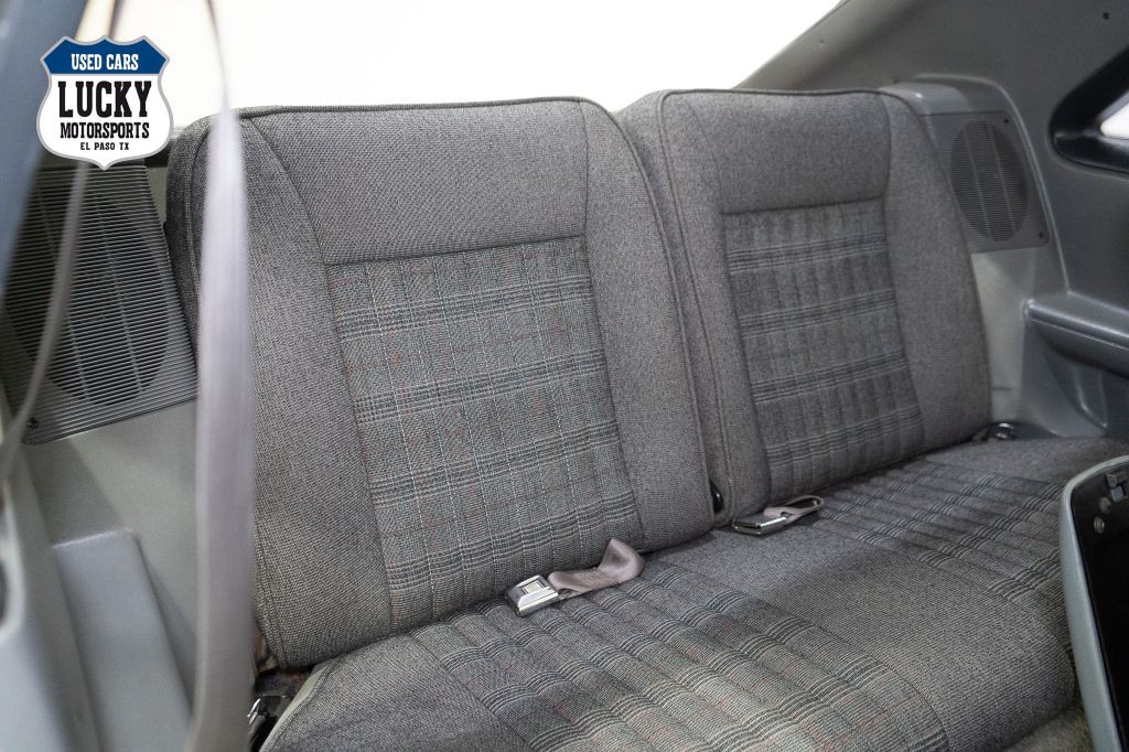 1987 Ford Mustang Image 18