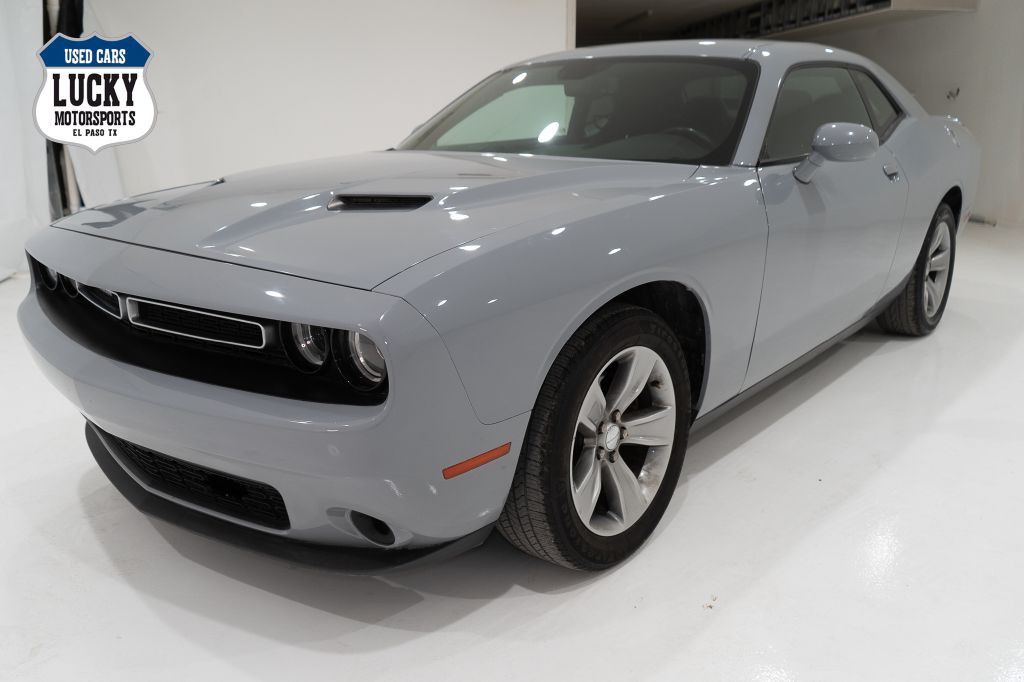 2021 Dodge Challenger Image 4