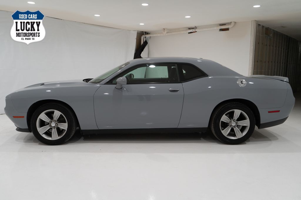 2021 Dodge Challenger Image 5