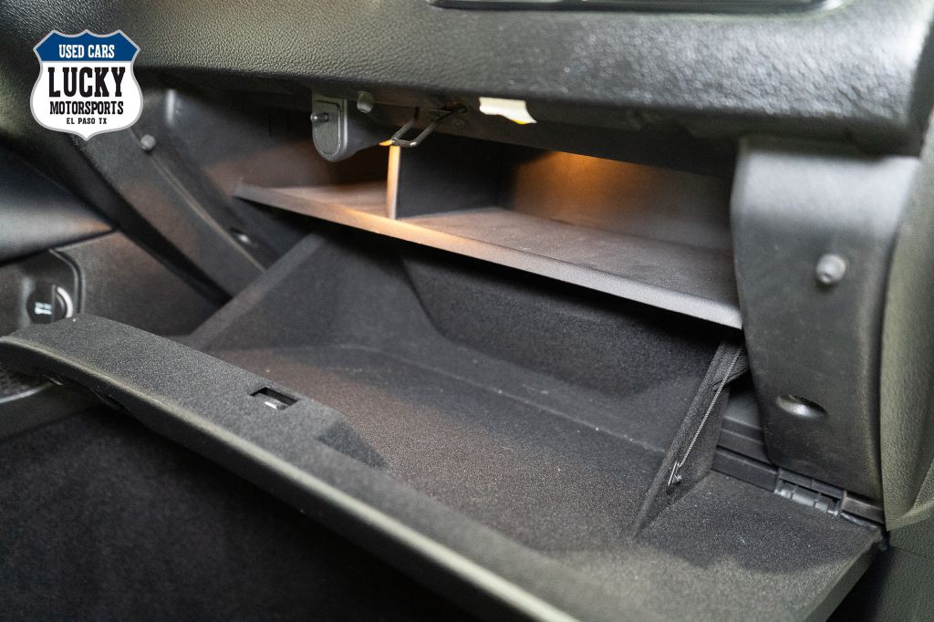 2021 Dodge Challenger Image 13