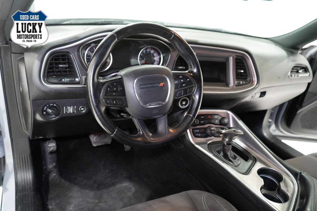 2021 Dodge Challenger Image 19