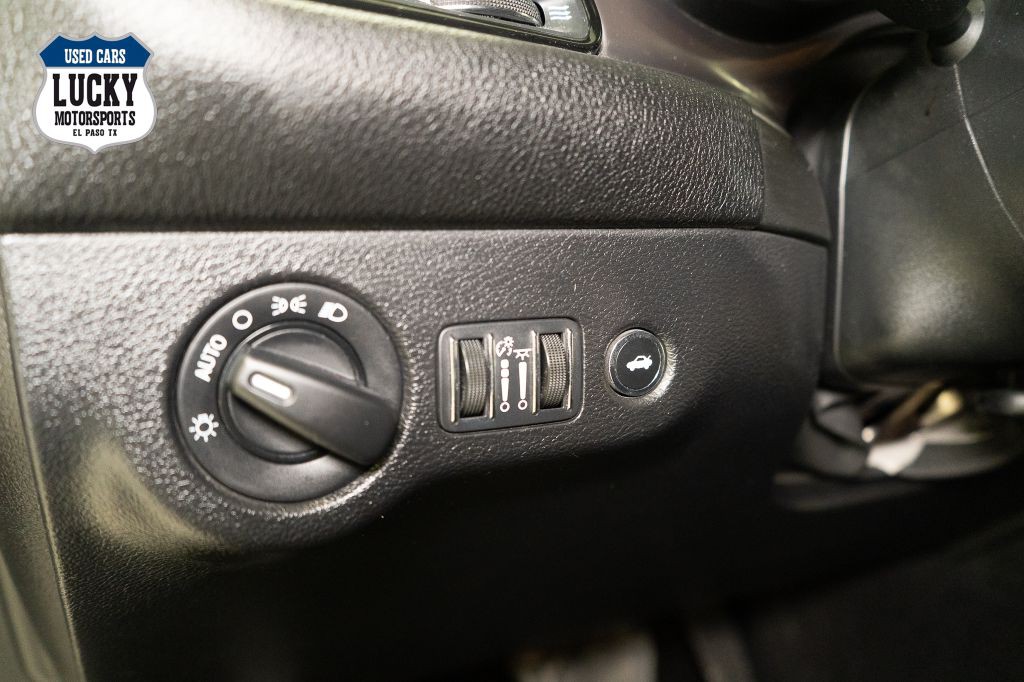 2021 Dodge Challenger Image 20