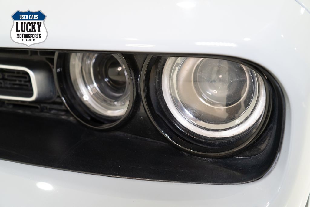 2021 Dodge Challenger Image 25