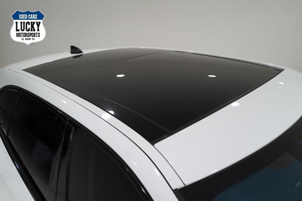 2020 Jaguar F-PACE Image 34