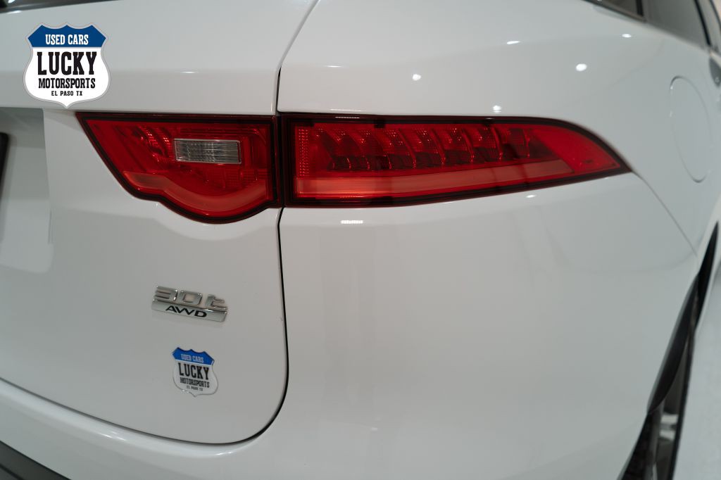 2020 Jaguar F-PACE Image 45