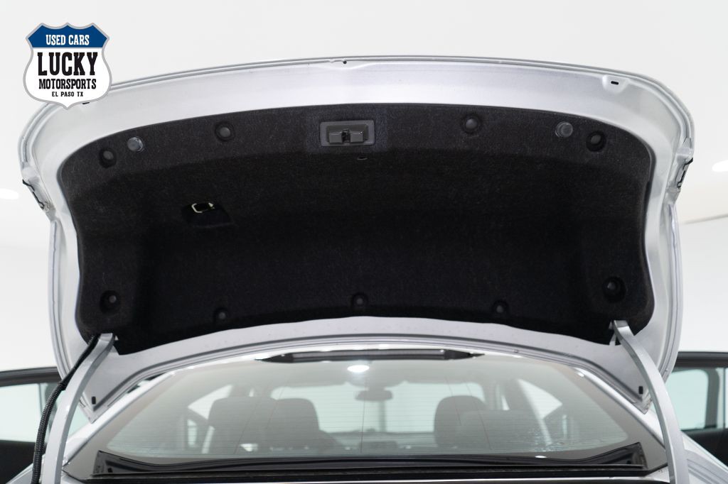 2022 Chevrolet Malibu Image 12