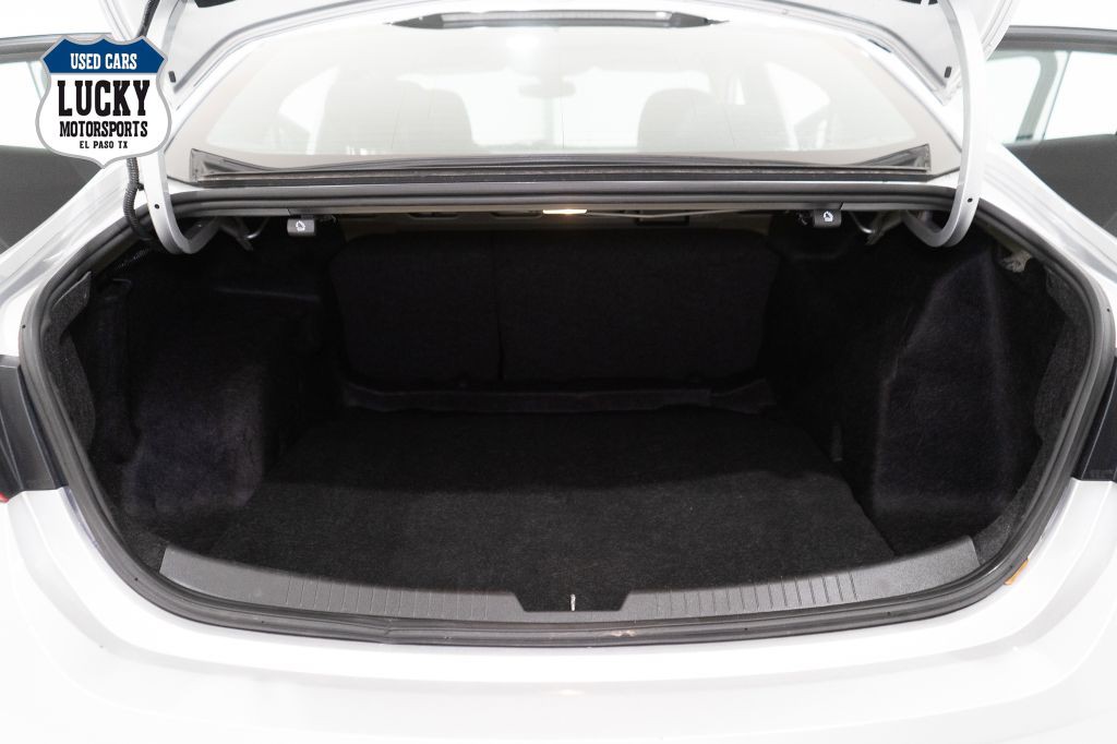 2022 Chevrolet Malibu Image 13