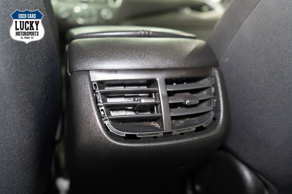 2022 Chevrolet Malibu Image 14