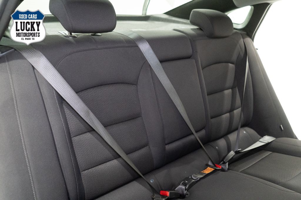 2022 Chevrolet Malibu Image 12